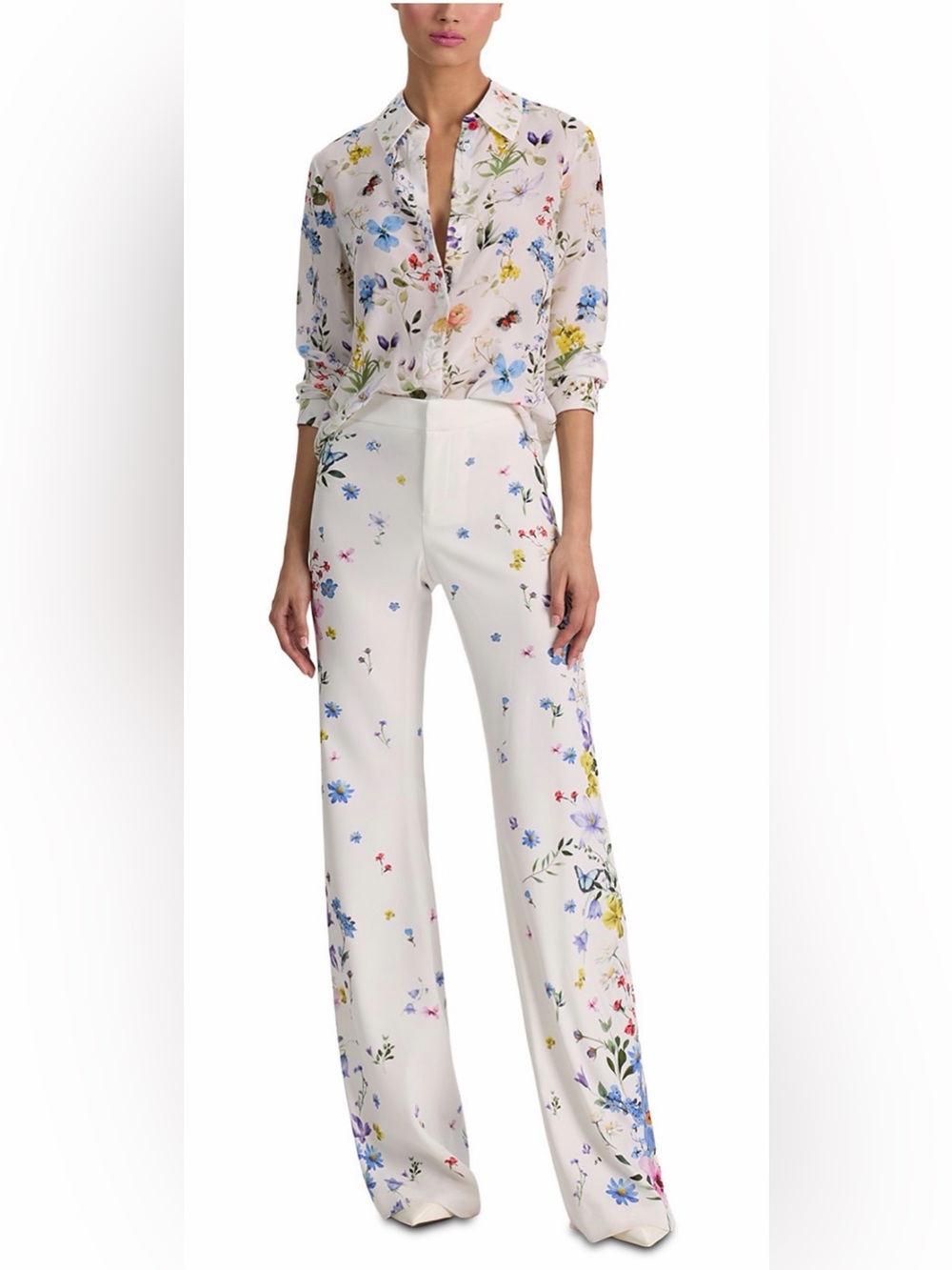 Alice + Olivia Andrew Bootcut Pants in Off-White. Size 6